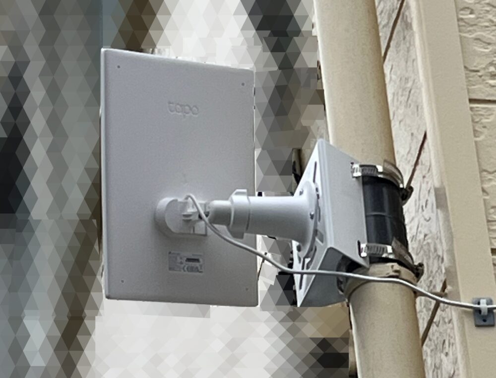 雨樋に設置したA202裏側